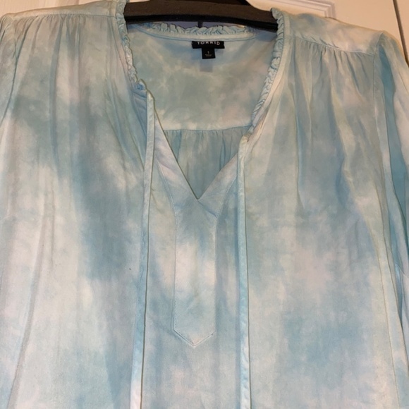 Torrid size 1 colorful long top - Picture 4 of 5